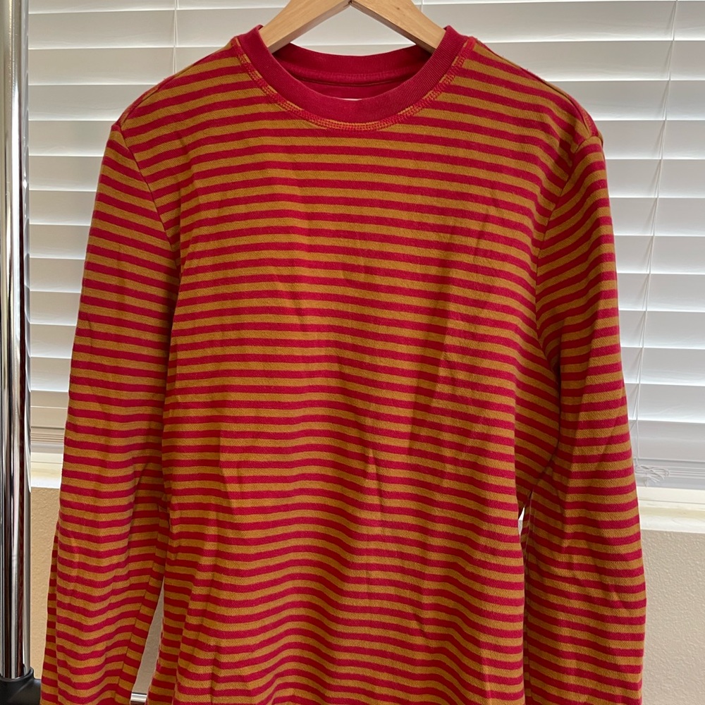 Levi’s Long Sleeve stripes Sweater